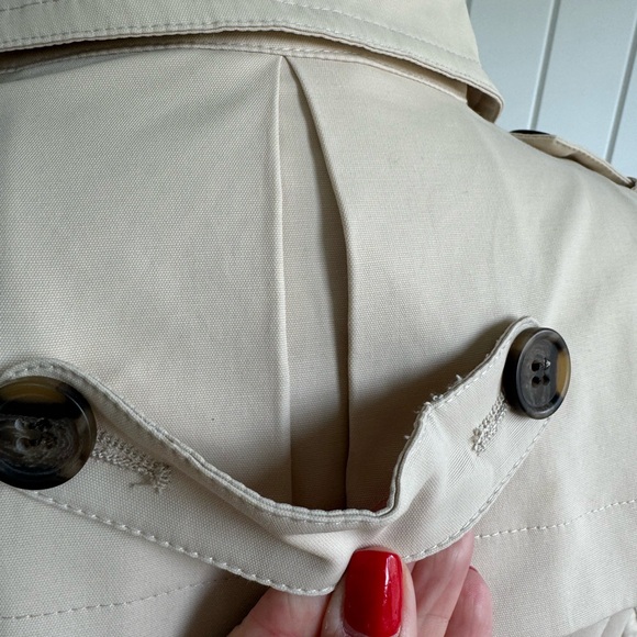 Bebe women’s trench in beige coat 🧥 size M - Picture 12 of 15